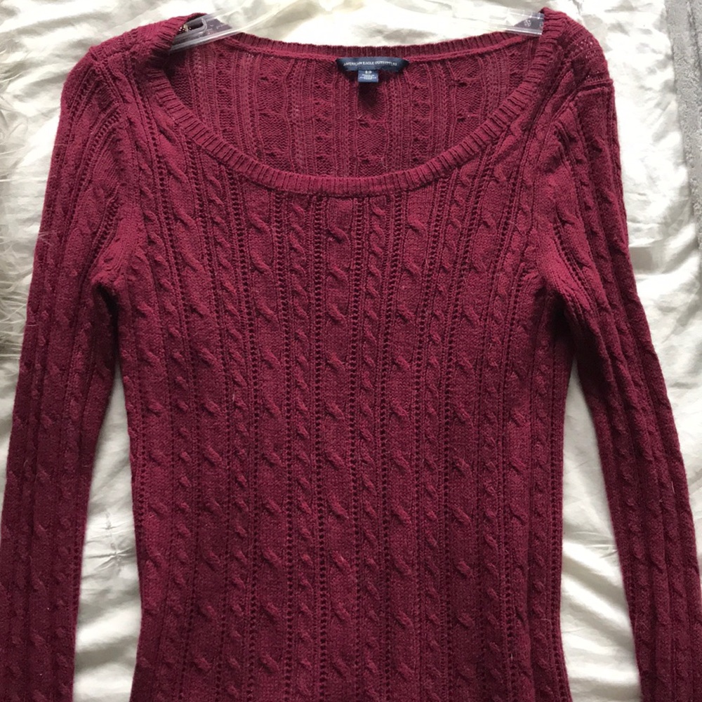 American Eagle Sweater